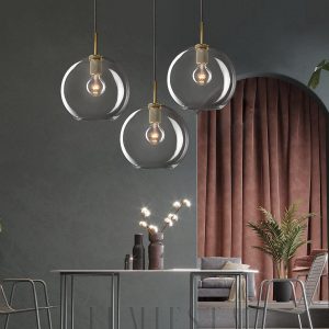 Lampa wisząca szklana w mosiężnej oprawie styl industrialny