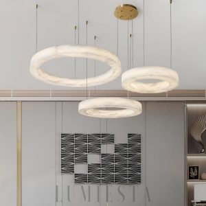 Marika - Nowoczesny żyrandol z alabastru w kolorze mosiądzu