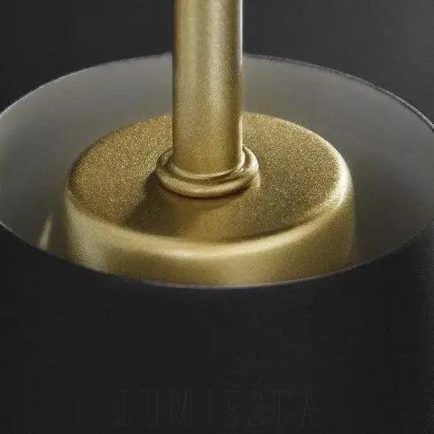 Elegancka lampa ścienna czarna ze złotym akcentem