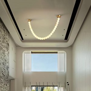 wm_8238450822046602278.jpg Onina - lampa wisząca w kształcie naszyjnika z alabastru