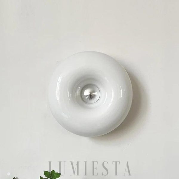 Nowoczesna lampa w kształcie donut z regulacją świecenia