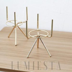 Eleganckie potrójne stojaki na doniczki — biało-złote