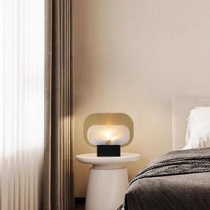 Altai - Alabastrowa lampa stołowa — czarno-biała z złotem