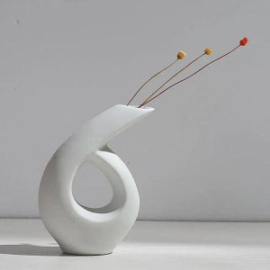 Elegancki biały ceramiczny wazon 12–14 cm