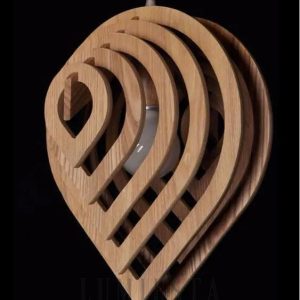 Stylowa drewniana lampa wisząca w kształcie kropli