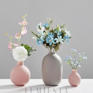 Stylowe wazony ceramiczne w różnych kształtach i kolorach