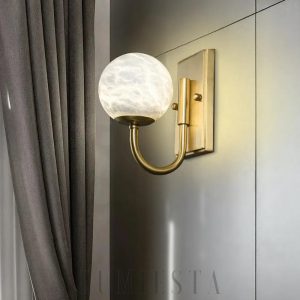 Fuji - Stylowa alabastrowa kula – złoto-biała lampa ścienna