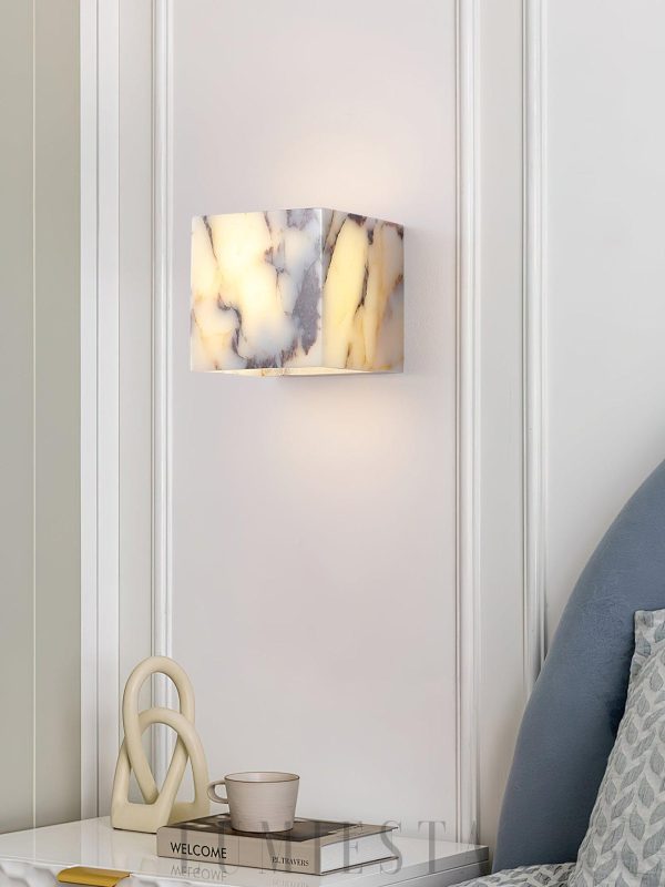 Luksusowy biały marmurowy kinkiet sześcienny LED 12x12 cm