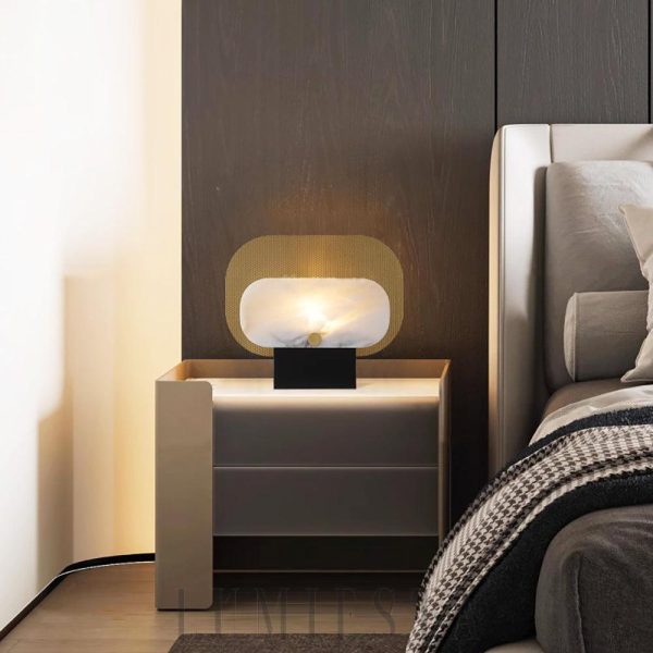 Altai - Alabastrowa lampa stołowa — czarno-biała z złotem